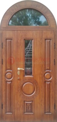 Двустворчатая железная дверь МДФ со стеклом в форме арки ДА-52 в Звенигороде