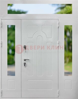 Белая стальная дверь порошок со стеклом и фрамугами ДФГ-11 в Звенигороде