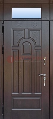 Железная дверь с фрамугой в коричневом цвете ДФГ-22 в Звенигороде