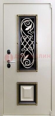 Белая стальная дверь с ковкой со стеклопакетом и МДФ ДК-30 в Звенигороде