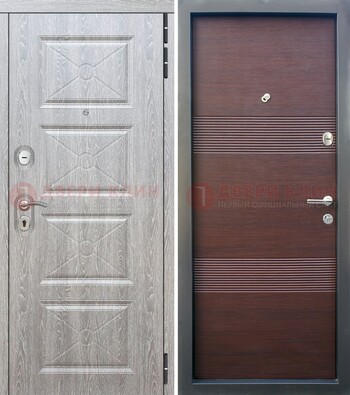 Серая филенчатая входная дверь МДФДМ-252 в Звенигороде