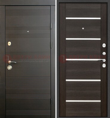 Черная металлическая входная дверь и внутри коричневый МДФ ДМ-301 в Звенигороде