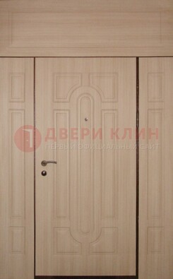 Светлая входная дверь для загородного дома с МДФ ДМ-537 в Звенигороде