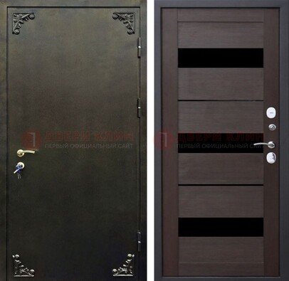 Темная входная дверь с порошковым покрытием и МДФ со стеклом ДП-236 в Звенигороде