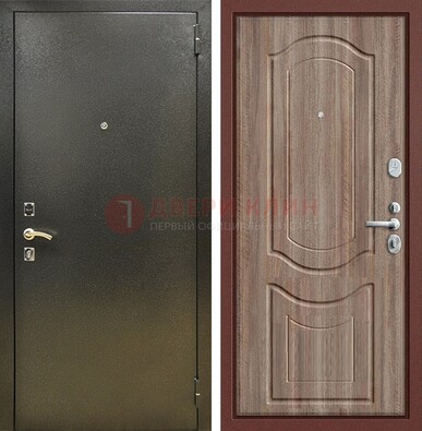Темно-серая входная дверь с порошковым покрытием и коричневая МДФ ДП-290 в Звенигороде