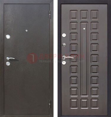 Коричневая железная дверь с порошковым окрасом ДП-63 в Звенигороде