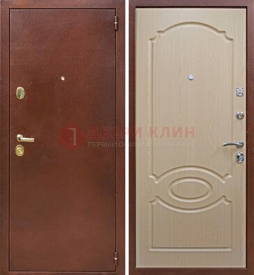 Коричневая металлическая дверь с порошковым окрасом ДП-76 в Ульяновске