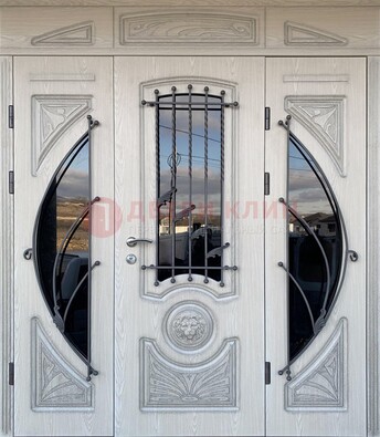 Большая парадная дверь Винорит со стеклом и ковкой ДПР-108 в Звенигороде
