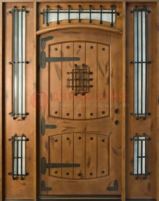 Парадная дверь с коваными элементами ДПР-68 в коттедж в Звенигороде