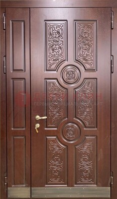 Парадная металлическая дверь с узором ДПР-74 в Звенигороде