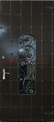 Высокая железная дверь со стеклом и ковкой ДСК-15 