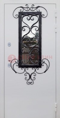 Белая уличная дверь Порошок со стеклом и ковкой ДСК-222 в Звенигороде