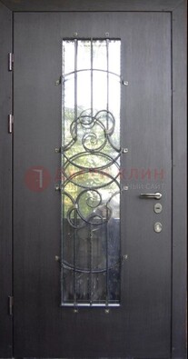 Остекленная стальная дверь с ковкой ДСК-26 в Звенигороде