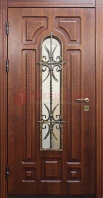 Тяжелая стальная дверь со стеклом и ковкой ДСК-42 в Звенигороде