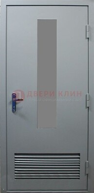 Серая металлическая техническая дверь с декоративной вставкой ДТ-14 в Звенигороде
