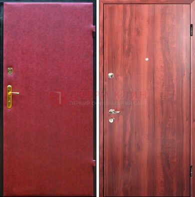 Красная входная дверь с винилискожей ДВ-30 в Звенигороде