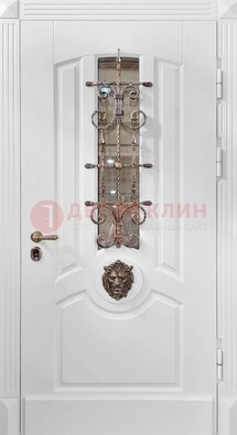 Белая металлическая дверь с виноритом и стеклом с ковкой ДВТ-165 в Звенигороде