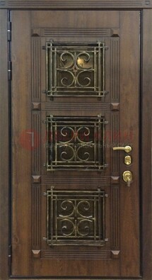 Коричневая металлическая дверь с виноритом и ковкой ДВТ-199 в Звенигороде