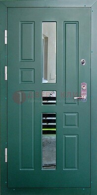 Зеленая железная  дверь с виноритом и зеркалом ДВТ-205 в Звенигороде