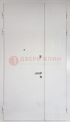 Современная полуторная стальная дверь с МДФ панелью ПЛ-25 в Звенигороде